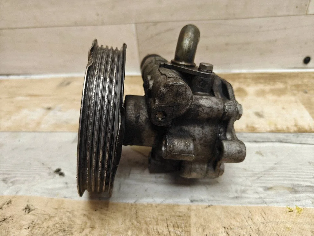 Power steering pump 8D0145177Q