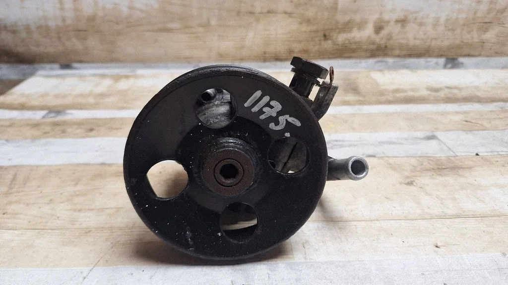Roolivõimendi pump 571002E300