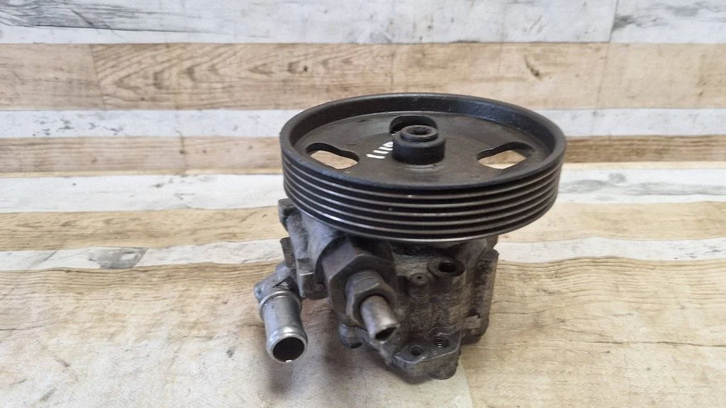 Power steering pump 9647983580