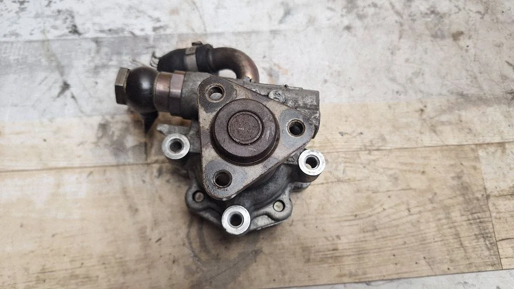 Power steering pump 8D0145177Q