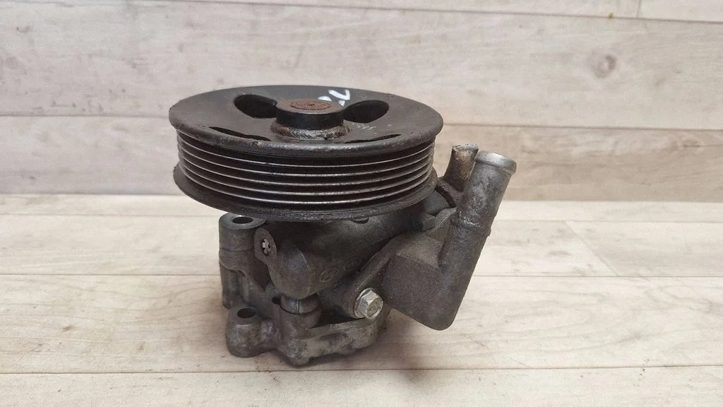 Power steering pump