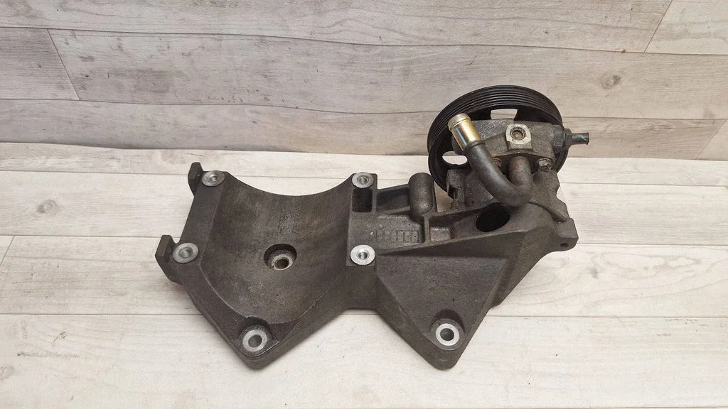 Power steering pump 96352822