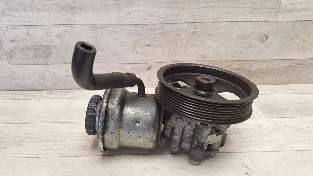 Power steering pump