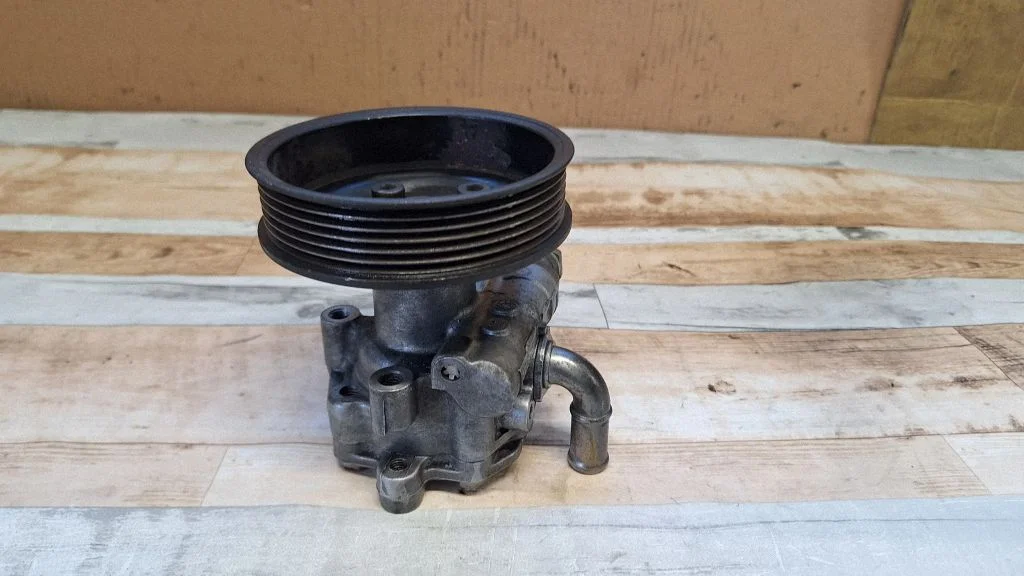 Power steering pump – Volkswagen Golf IV (1998-2005)