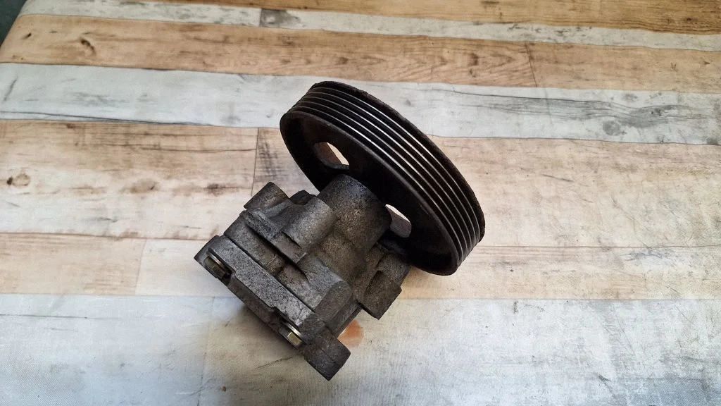 Power steering pump