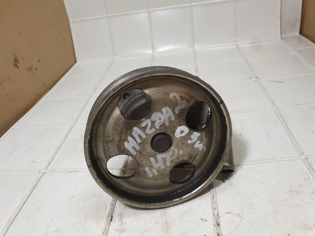 Roolivõimendi pump 256C3A696