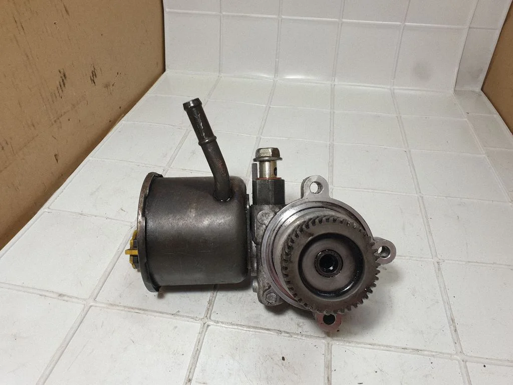 Pompa wspomagania 98057003