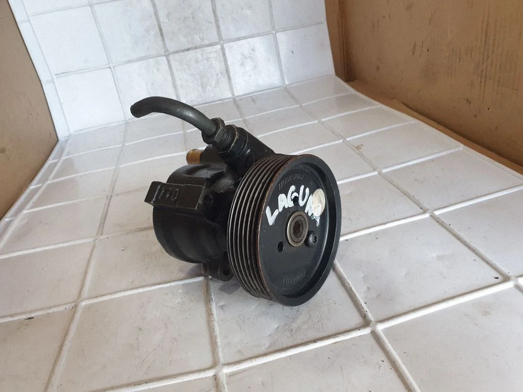 Power steering pump – Renault Laguna I (1994-2000)