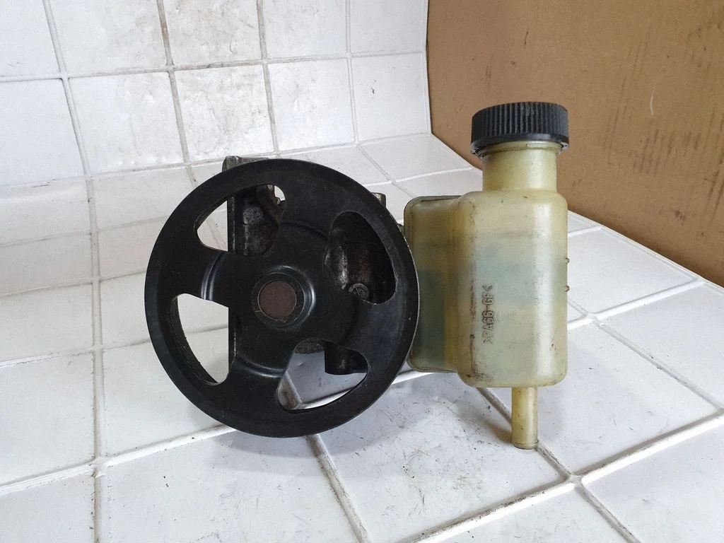 Power steering pump – Renault Espace - Grand espace IV (2004-2014)