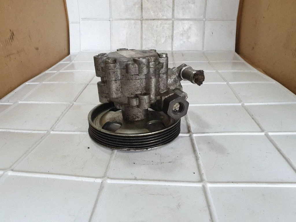 Power steering pump – Peugeot 406 (1999-2006)