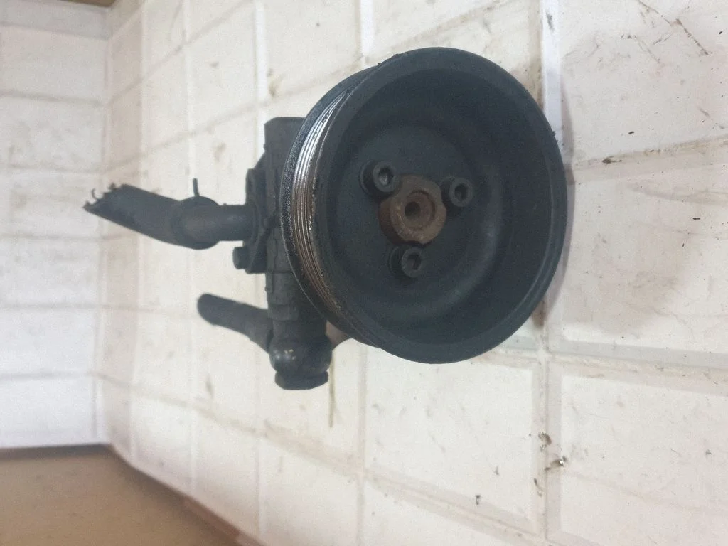 Power steering pump – Volkswagen Golf IV (1998-2005)