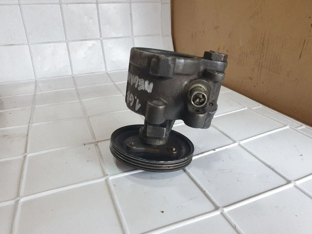 Power steering pump – Renault Megane I (1995-2002)