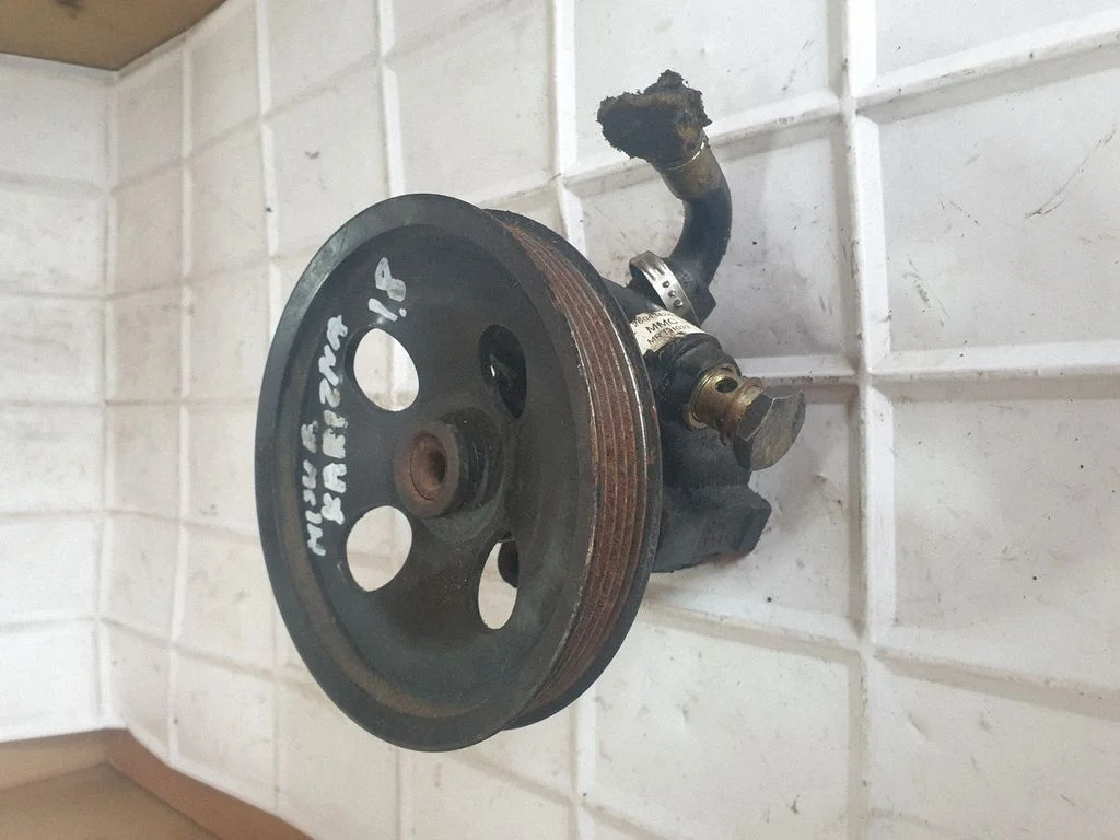 Roolivõimendi pump 26043424MA