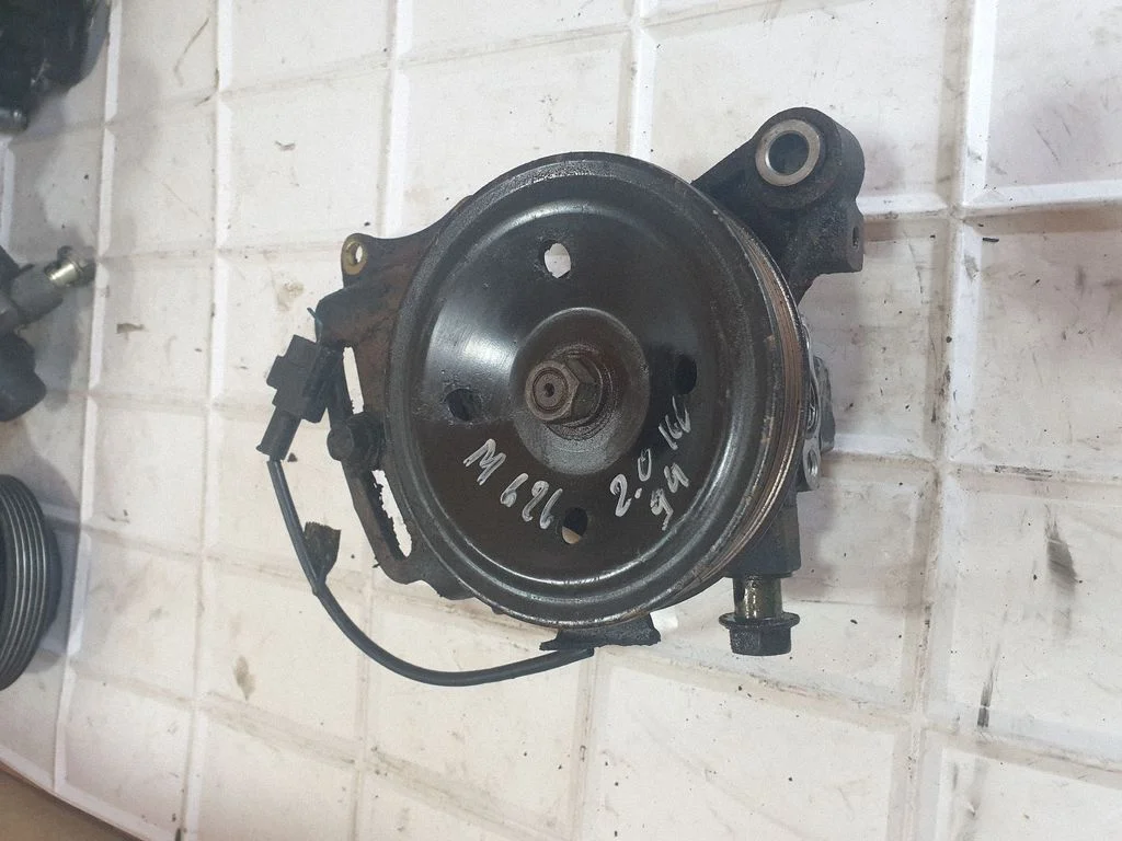 Power steering pump