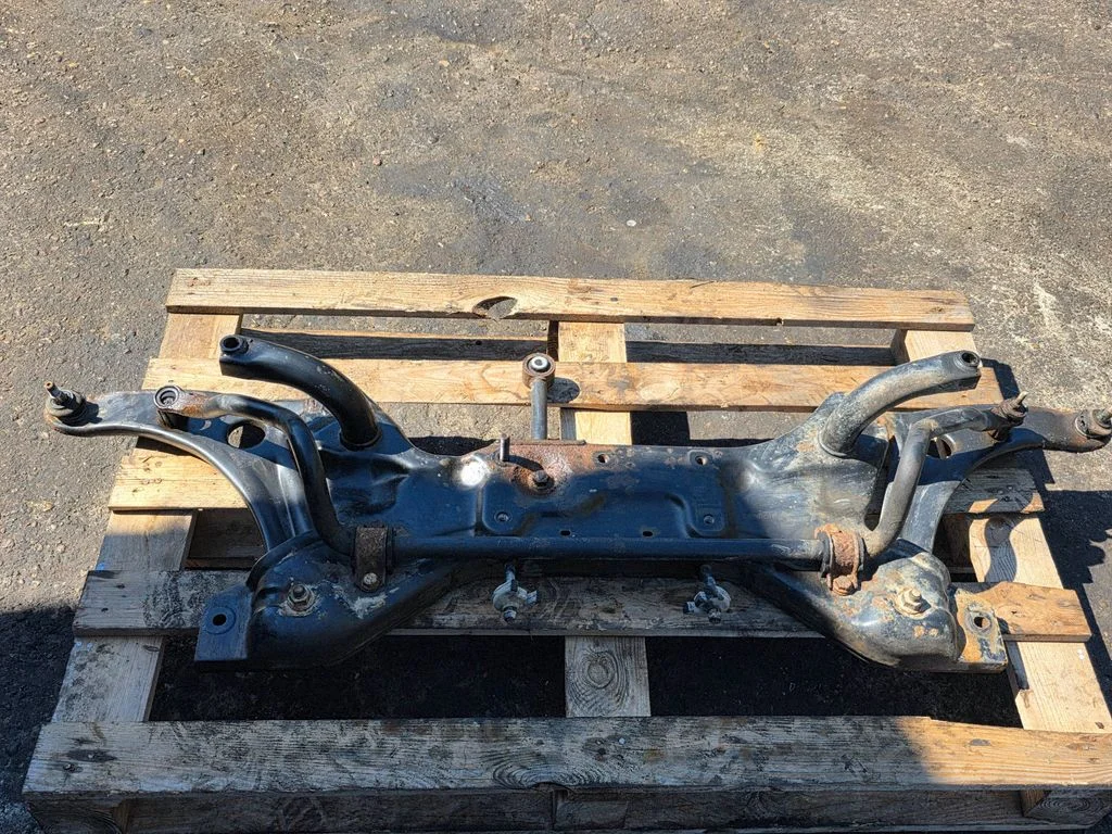 Front subframe 037081WS011