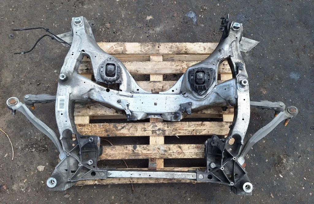 Front subframe – BMW 7 Series F01 F02 F03 F04 (2008-2016)