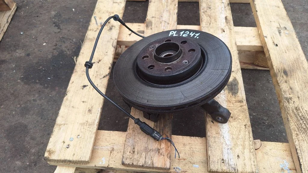 Front wheel hub – Opel Corsa D (2006-2014)