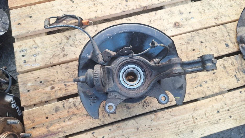 Front wheel hub – Volkswagen Transporter - Caravelle T5 (2003-2015)
