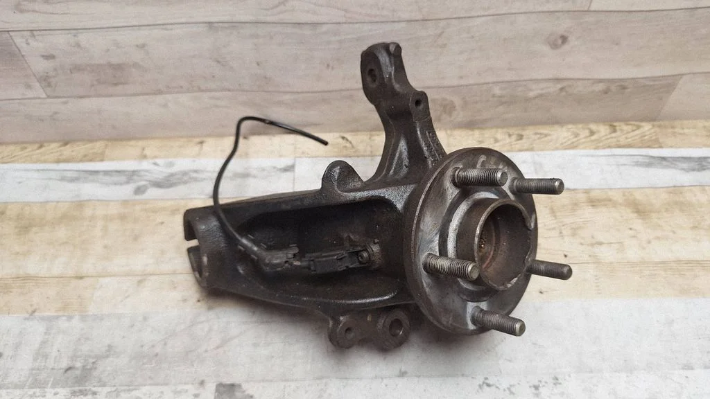 Front wheel hub – Ford Focus (2010-2017)