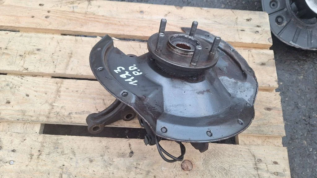 Front wheel hub – Honda Civic (2006-2011)