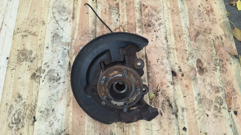 Front wheel hub – Ford C-MAX II (2010-2019)