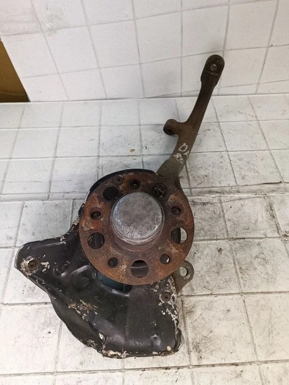 Front wheel hub – Mercedes-Benz S-Class W221 (2005-2013)
