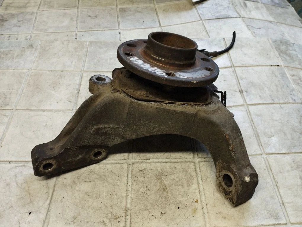 Front wheel hub – Opel Vectra C (2002-2005)