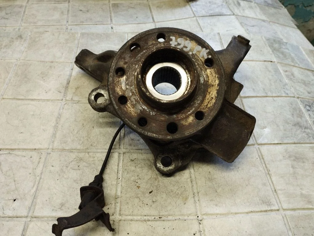 Front wheel hub – Opel Vectra C (2002-2005)