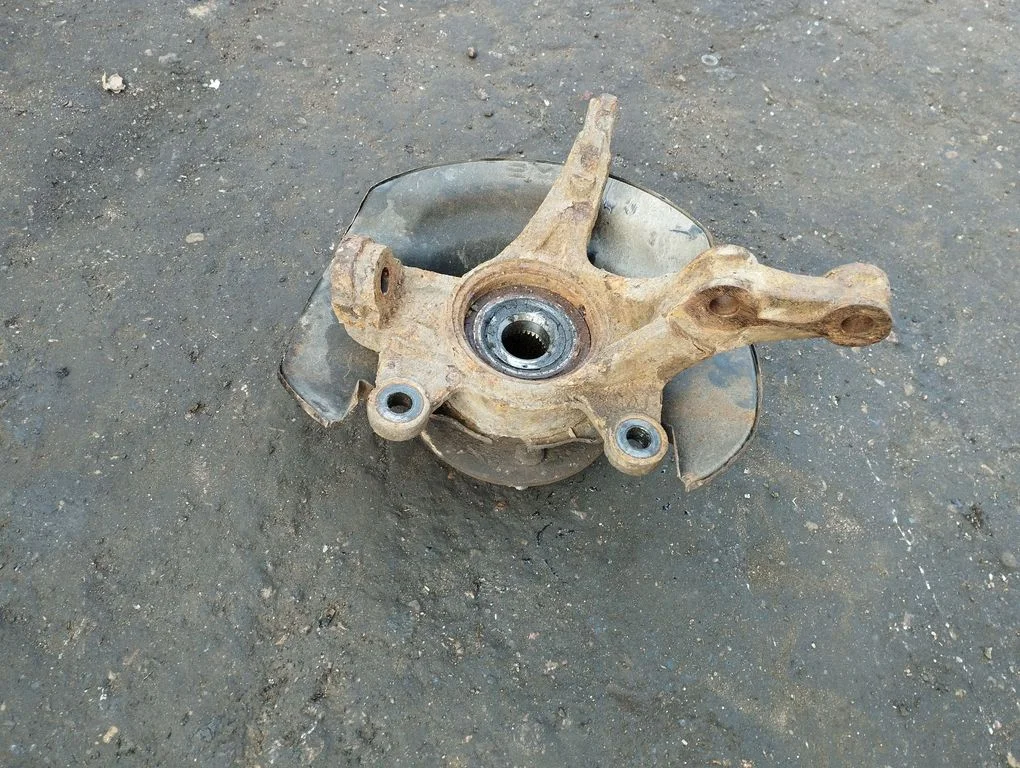 Front wheel hub – Honda CR-V (2007-2012)