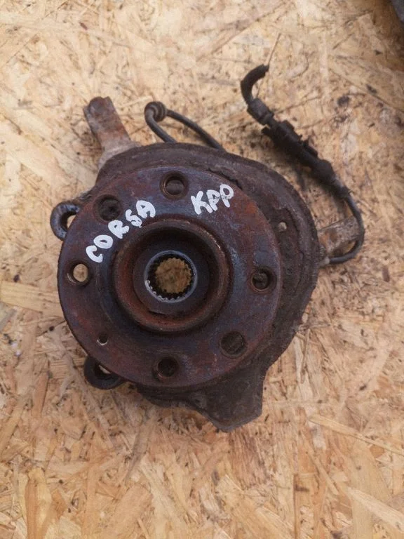 Front wheel hub – Opel Corsa C (2000-2006)