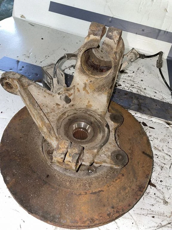 Front wheel hub – Citroen Berlingo (2008-2018)