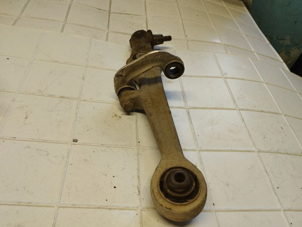 Front control arm – front right