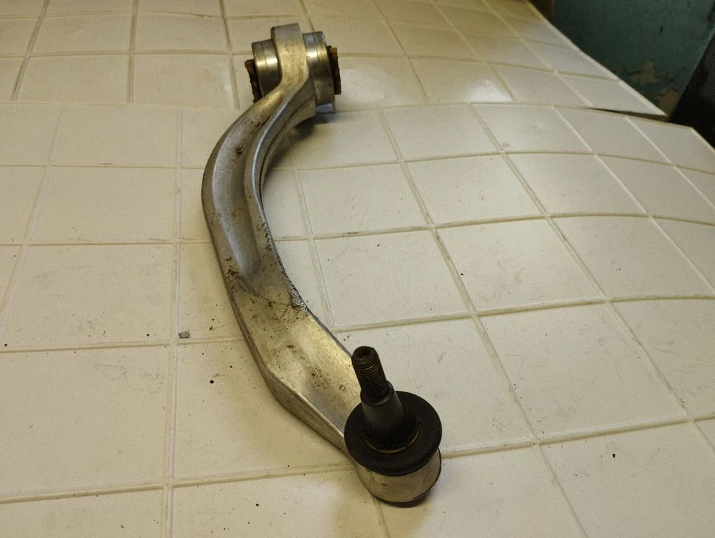 Front control arm – front left