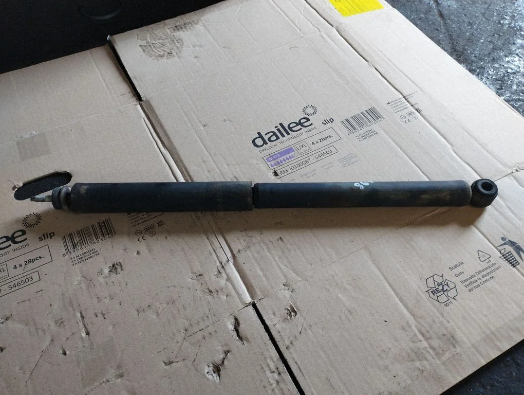 Rear shock absorber/damper 4853142100