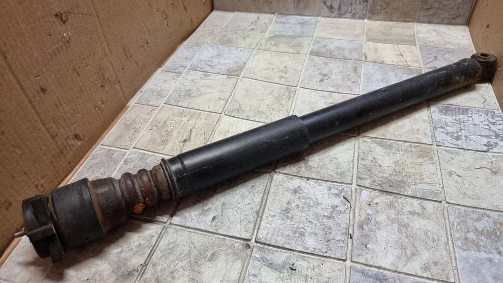Rear shock absorber/damper – Ford Focus C-MAX (2003-2010)
