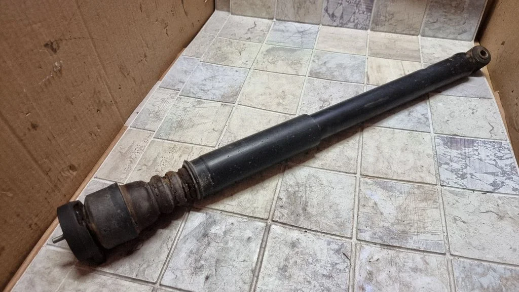 Rear shock absorber/damper – Ford Focus C-MAX (2003-2010)