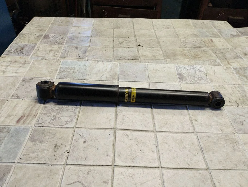 Rear shock absorber/damper – Opel Signum (2003-2008)