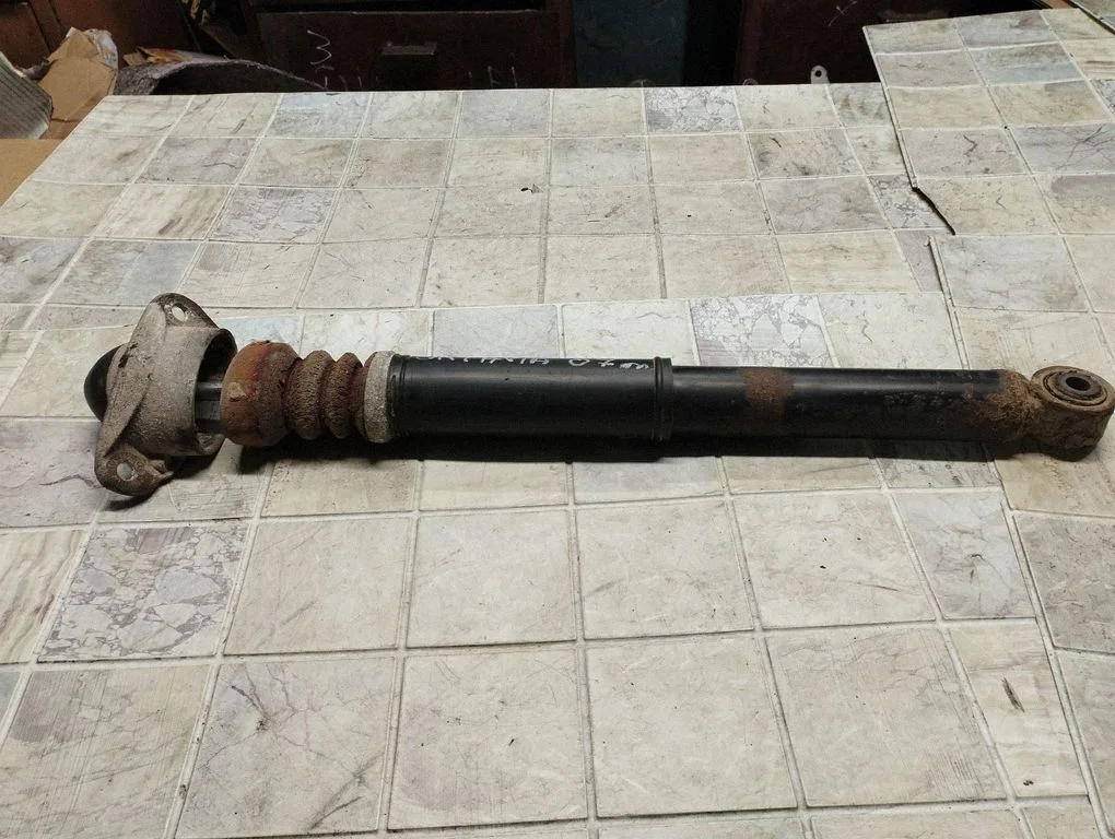 Rear shock absorber/damper – Skoda Octavia Mk2 (1Z) (2004-2013)