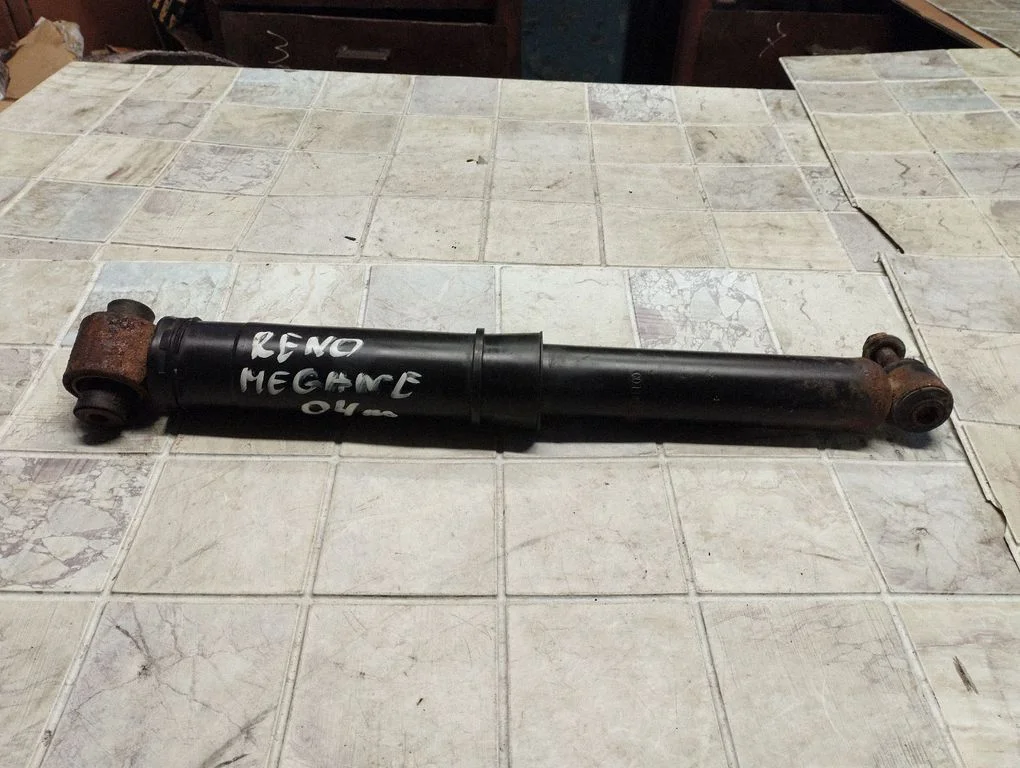 Rear shock absorber/damper – Renault Megane II (2002-2005)