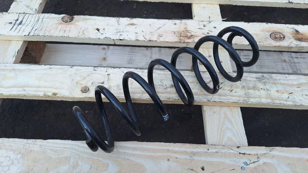 Rear coil spring – Citroen C4 I (2004-2010)