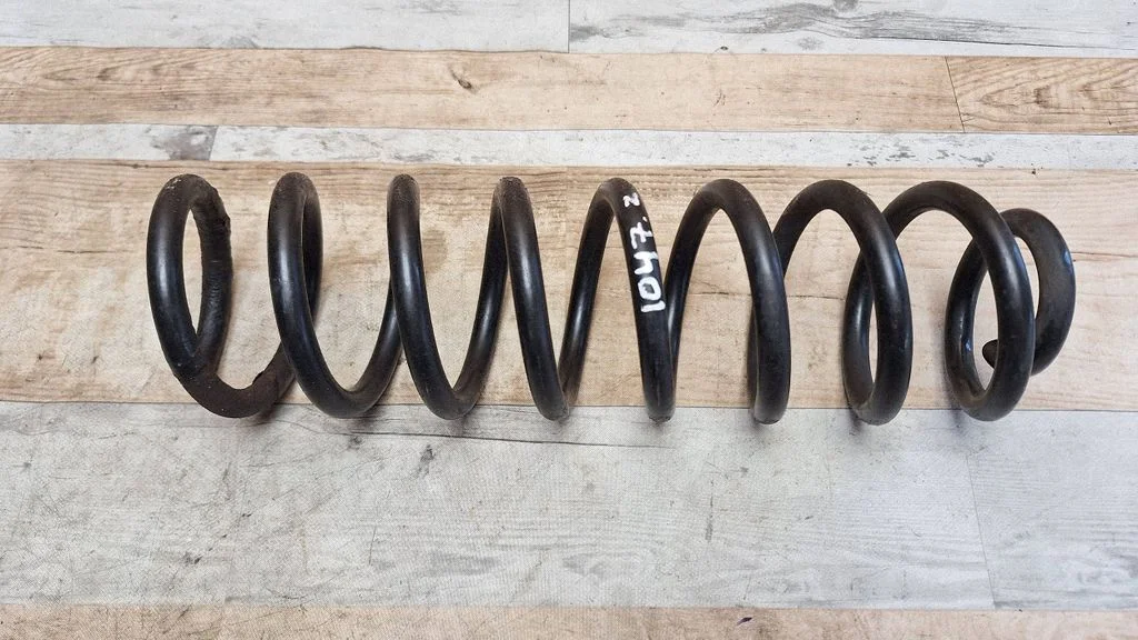 Rear coil spring – Renault Scenic II - Grand scenic II (2003-2006)