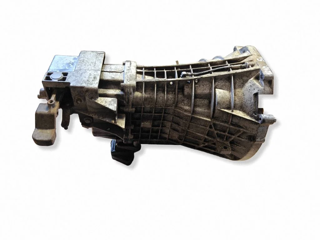 Manual 5 speed gearbox