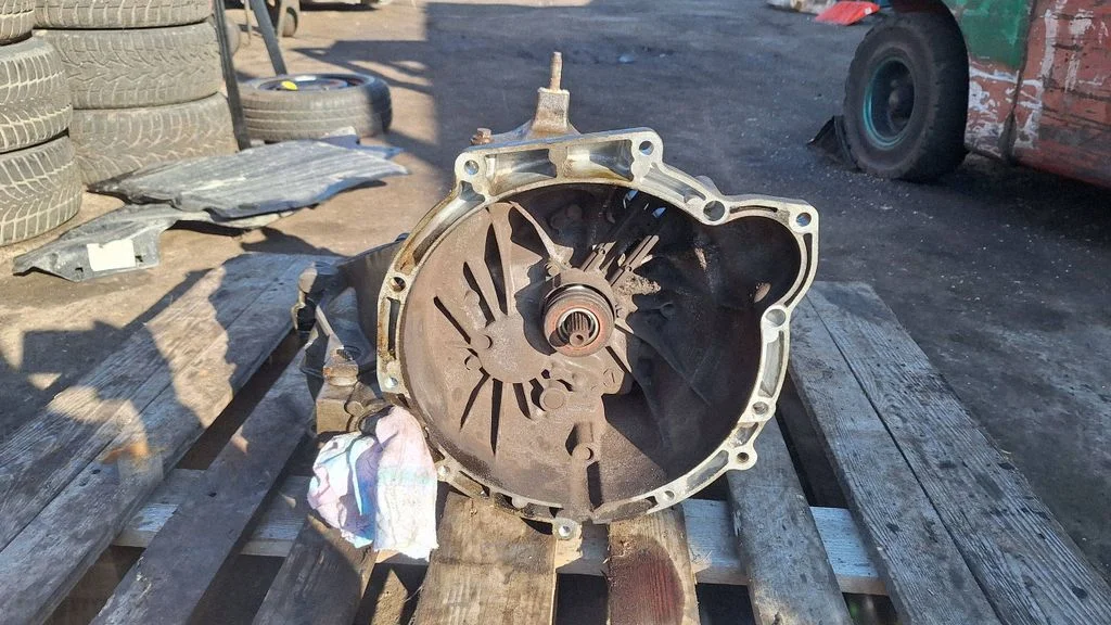 Mehaaniline 5-käiguline käigukast 98WT7F096AC