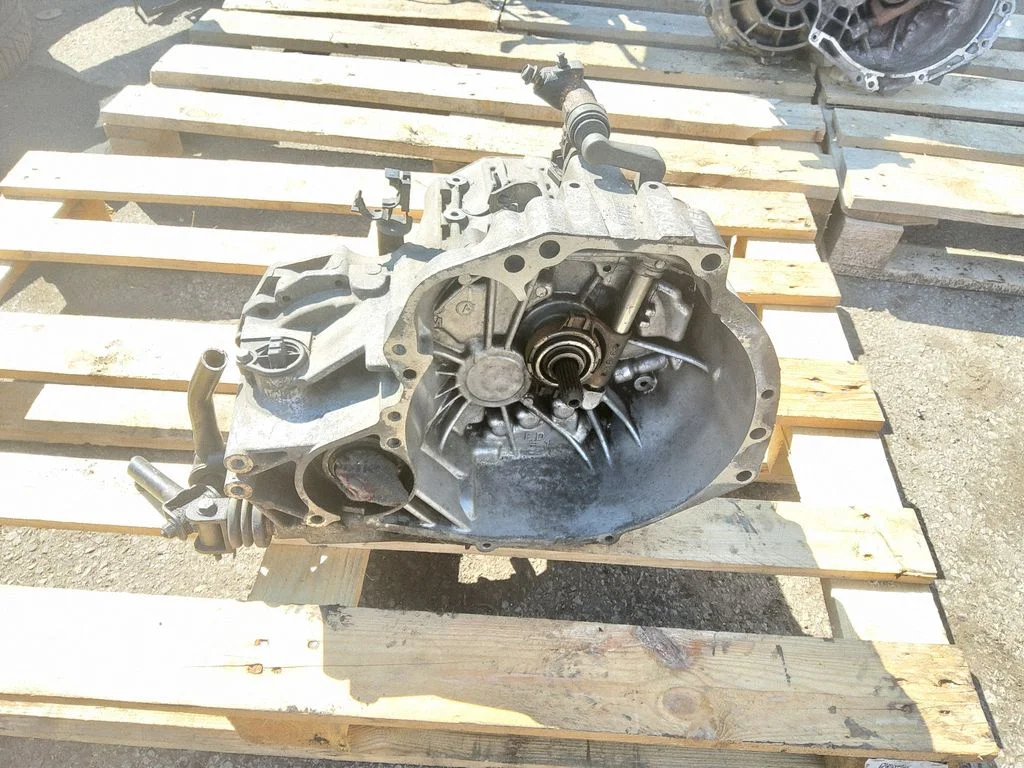 Manual 5 speed gearbox – Nissan Primera (2002-2007)
