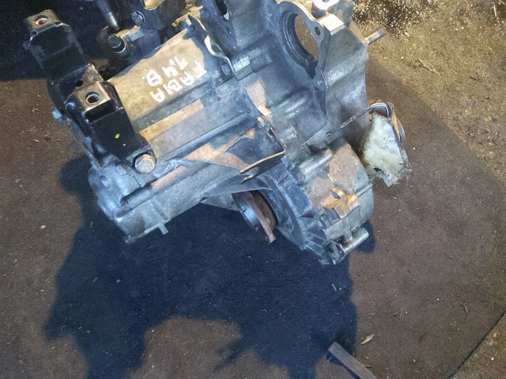 Manual 5 speed gearbox