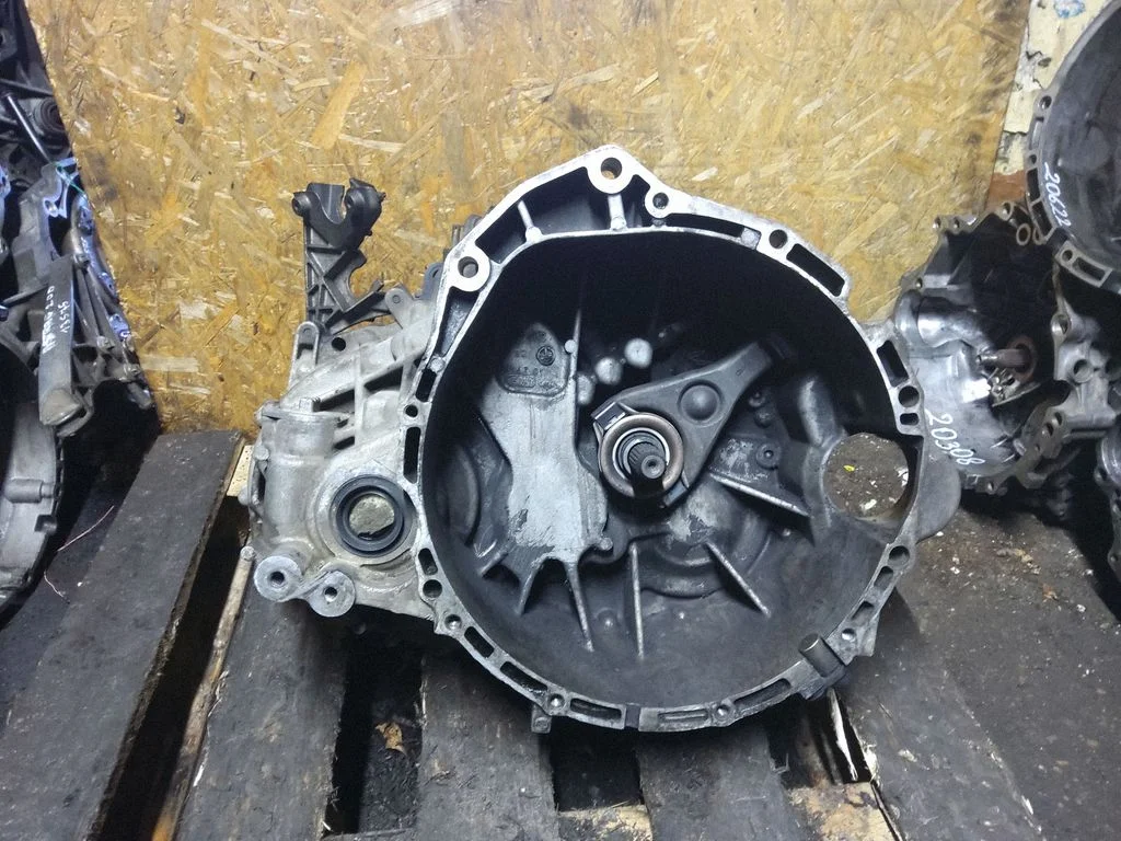 Manual 5 speed gearbox – Nissan Primera (2002-2007)
