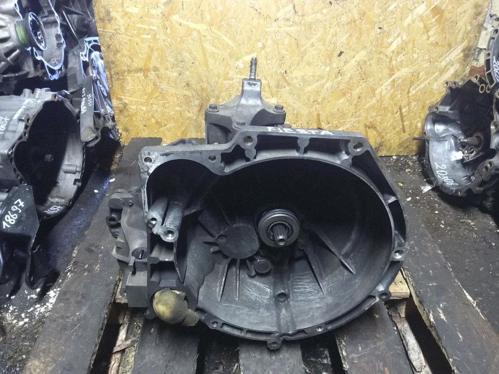 Manual 5 speed gearbox 2N1R7002EA