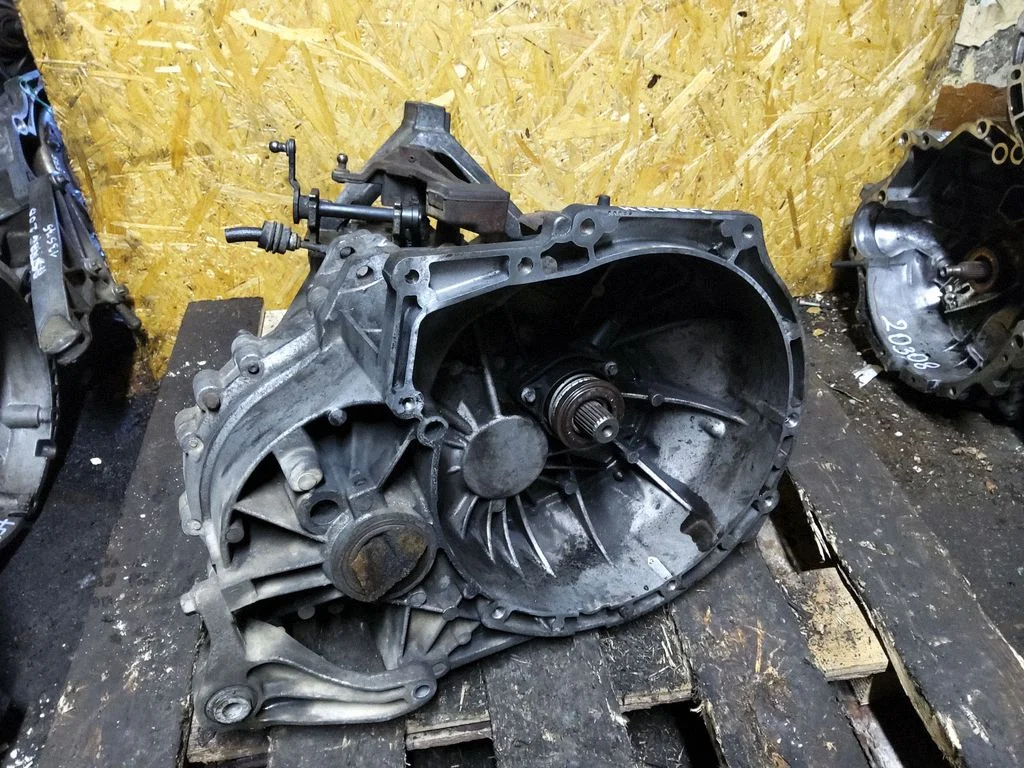 Mehaaniline 5-käiguline käigukast 3M5R7002YF