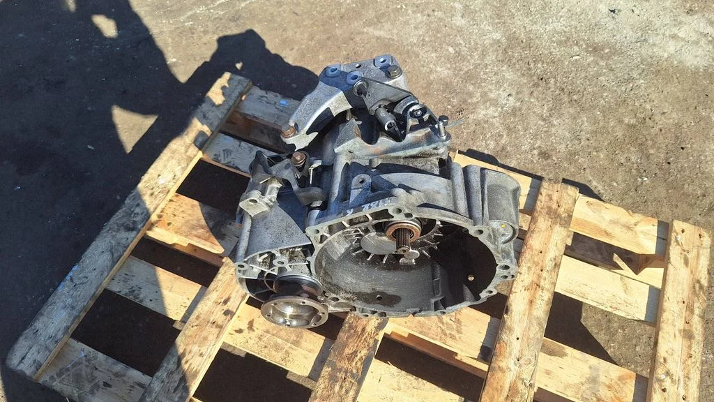 Manual 6 speed gearbox
