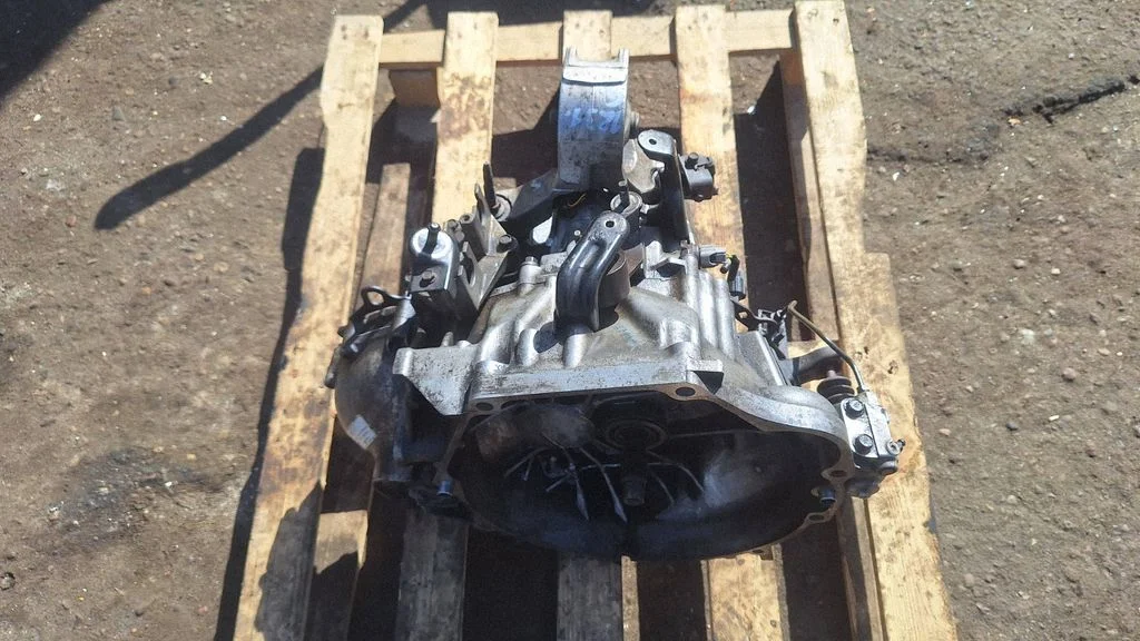 Manual 6 speed gearbox BWG63013978